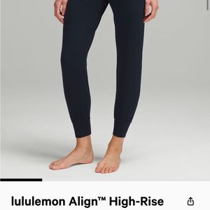 Lululemon high rise joggers size 8